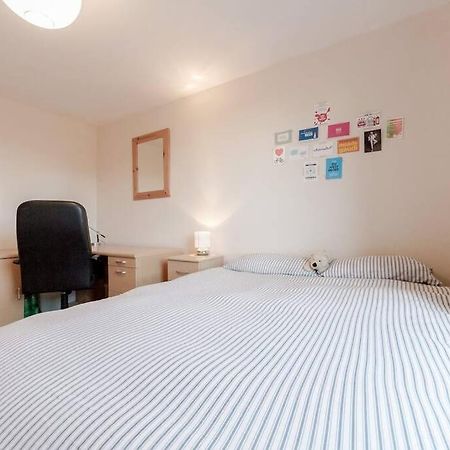 Spacious Two Double Bedroom Flat ロンドン エクステリア 写真